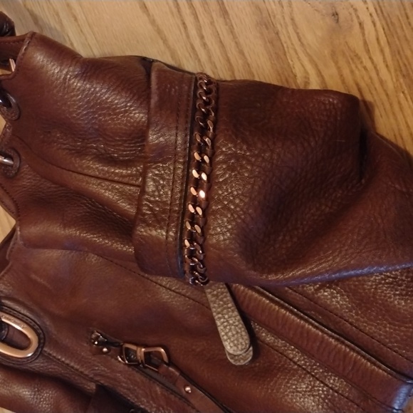 B. Makiwsky Rich Brown Leather Shoulder Bag - Picture 7 of 16